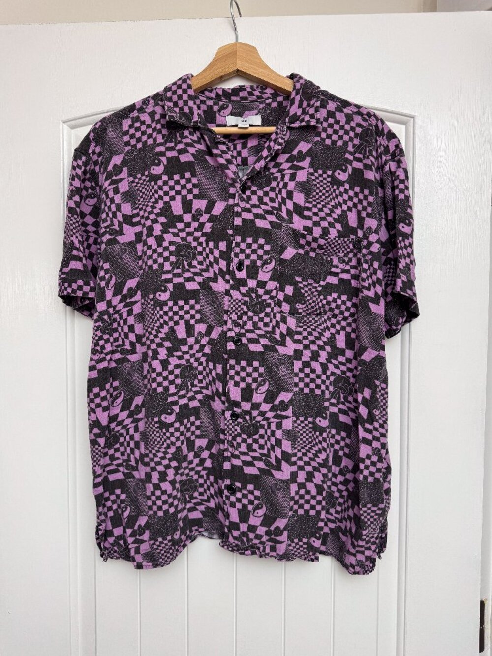 BP. Men's Size M Funky Purple Checkered Button Down Shirt
